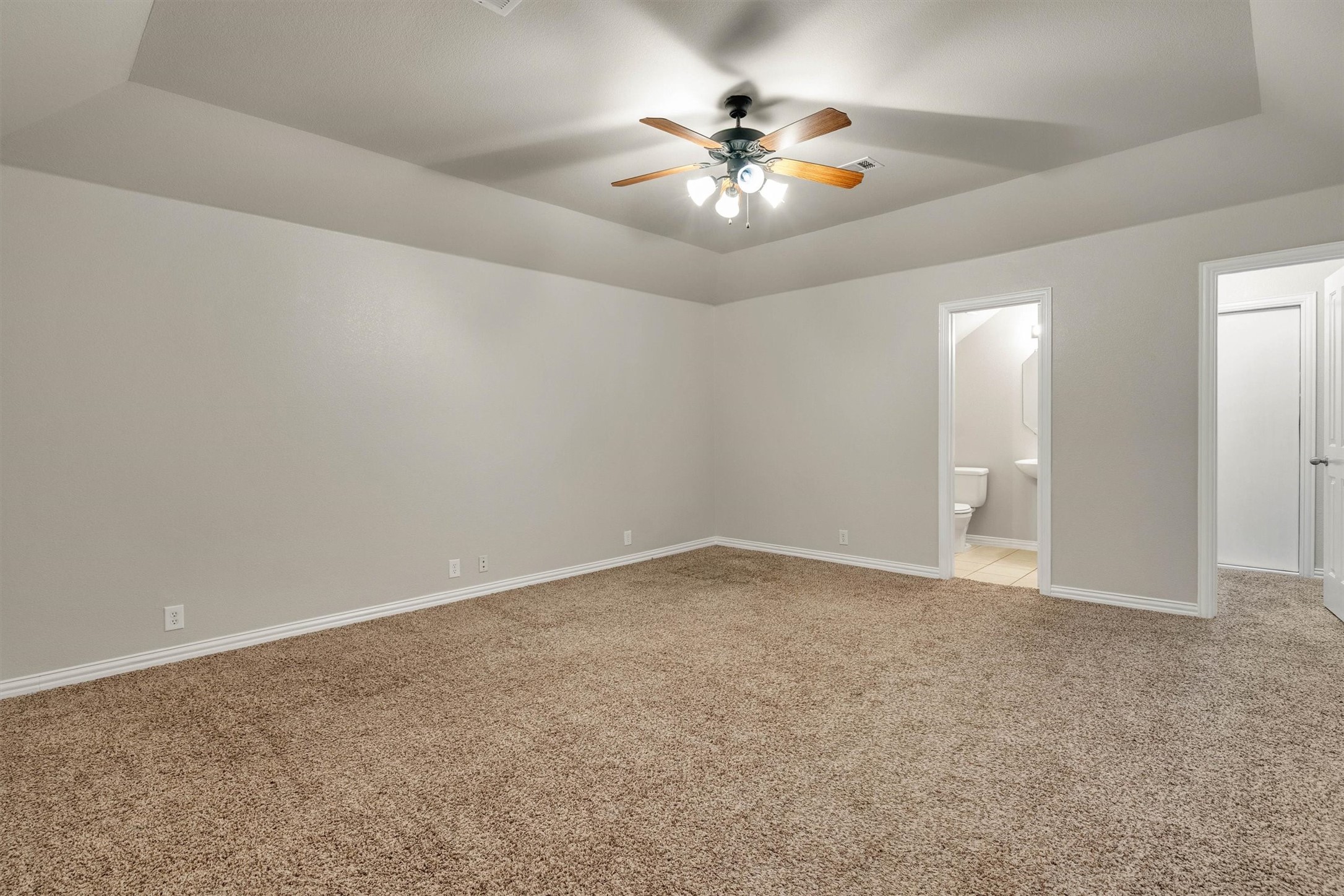 221 Bear Trail Waxahachie TX 75167