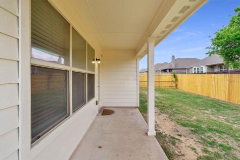 221 Bear Trail Waxahachie TX 75167