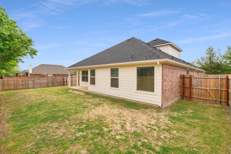 221 Bear Trail Waxahachie TX 75167