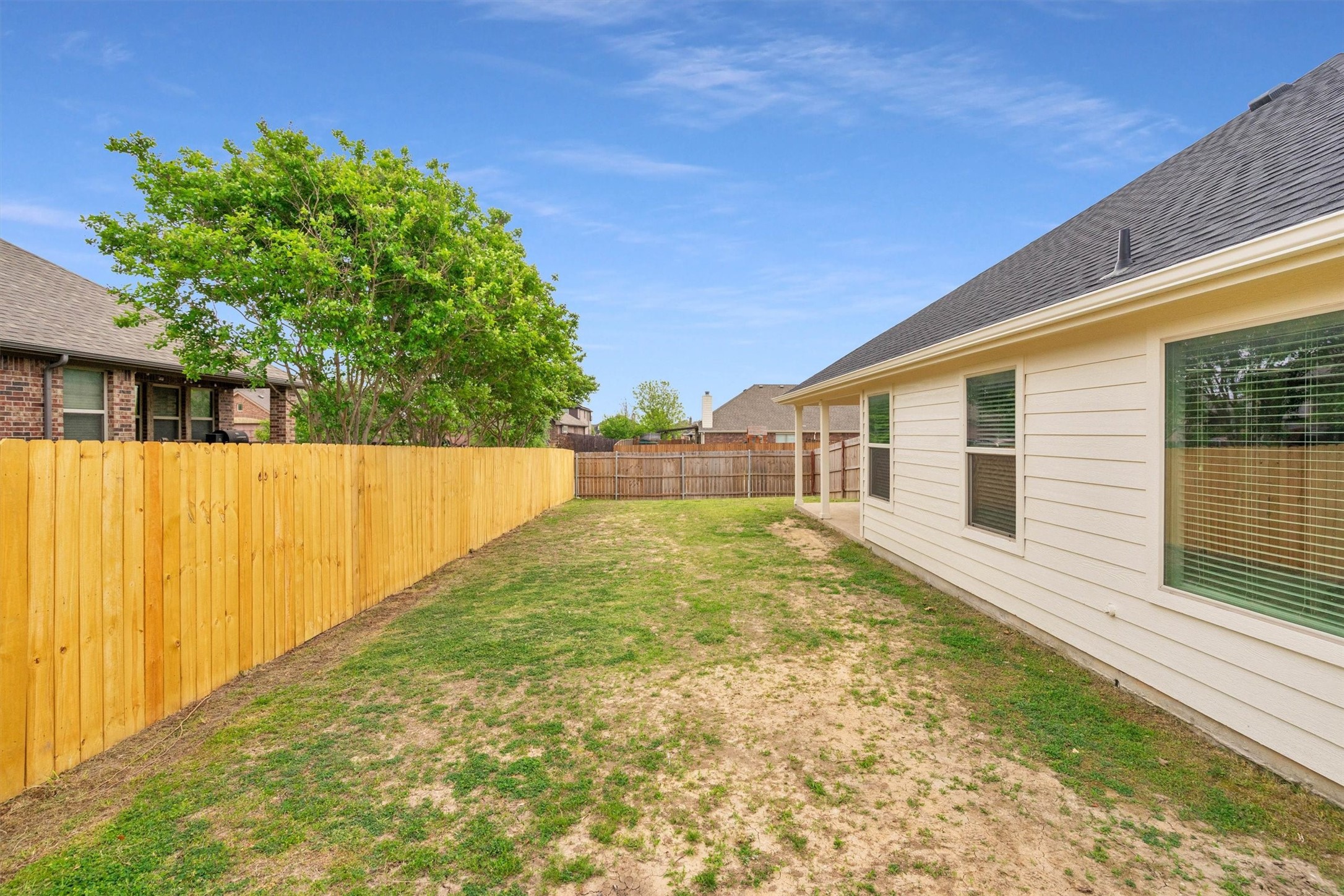 221 Bear Trail Waxahachie TX 75167