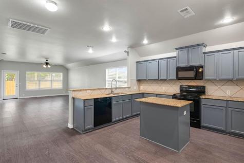 221 Bear Trail Waxahachie TX 75167