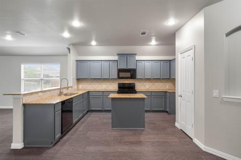 221 Bear Trail Waxahachie TX 75167