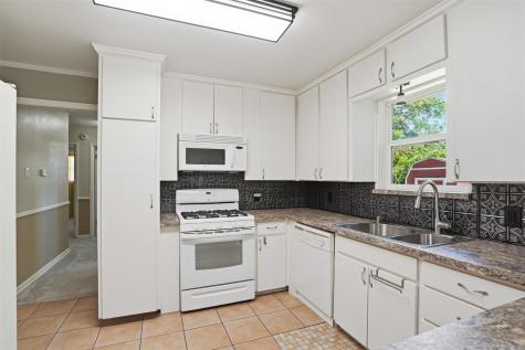 509 Patricia Road Hurst TX 76053