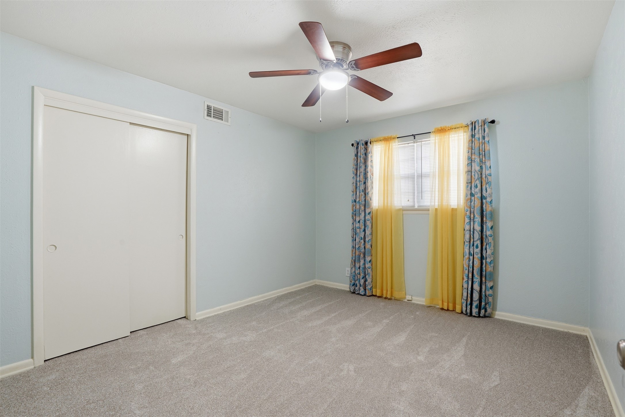 509 Patricia Road Hurst TX 76053