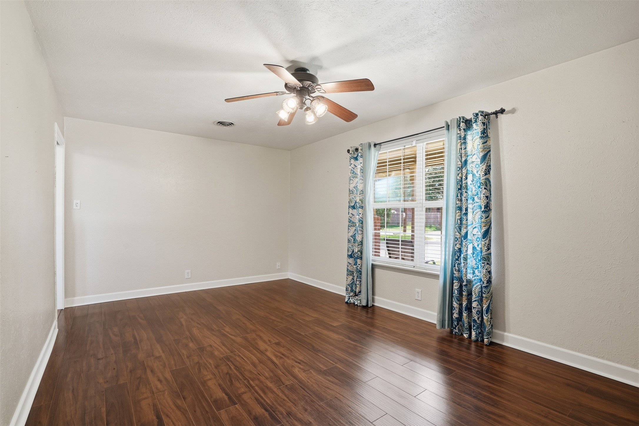 509 Patricia Road Hurst TX 76053
