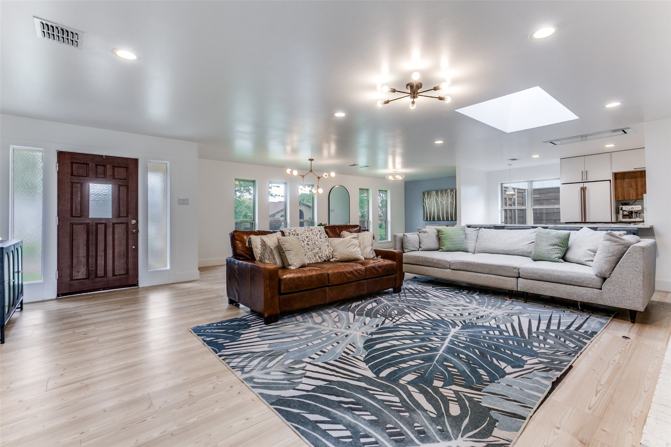 7637 La Risa Drive Dallas TX 75248