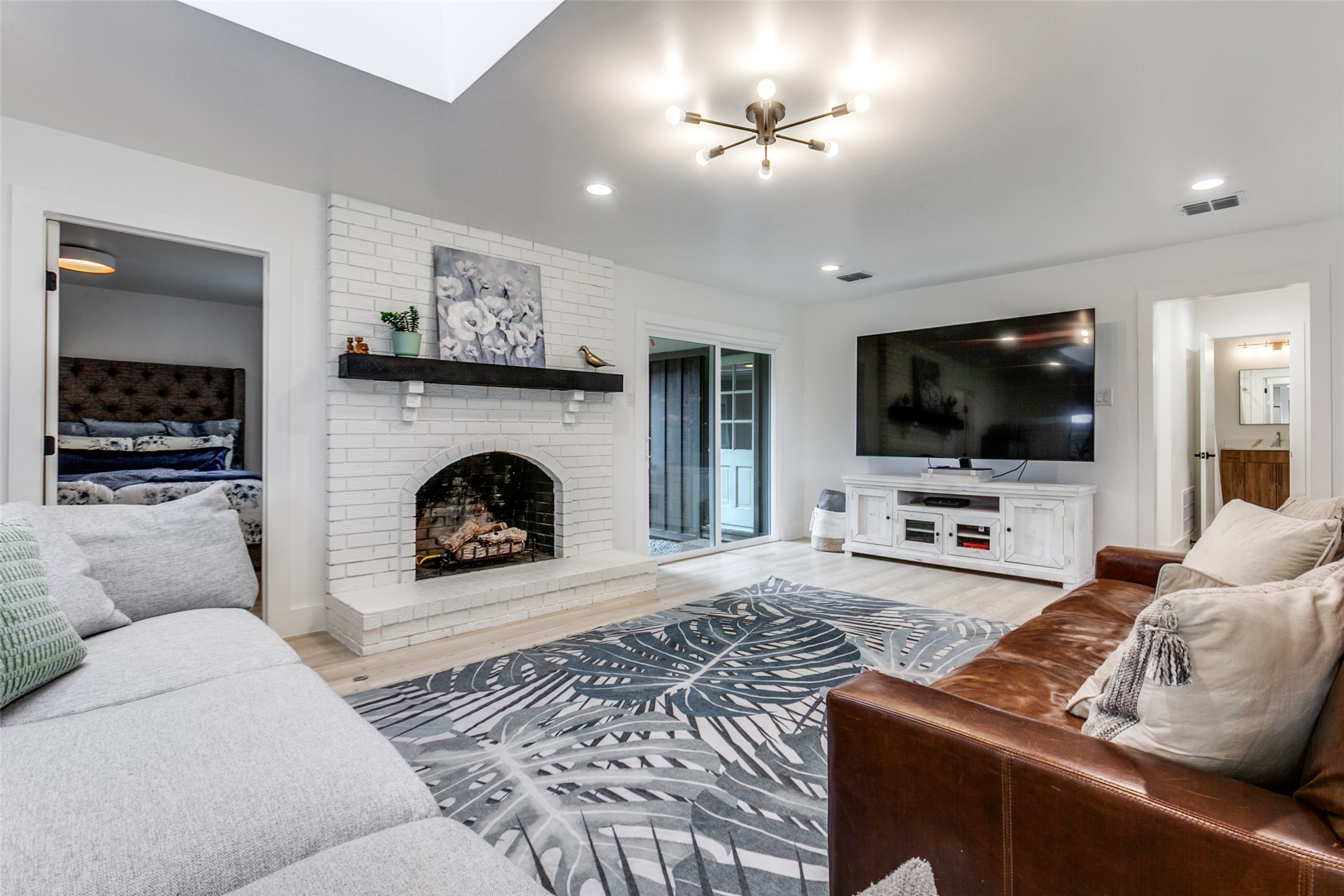 7637 La Risa Drive Dallas TX 75248