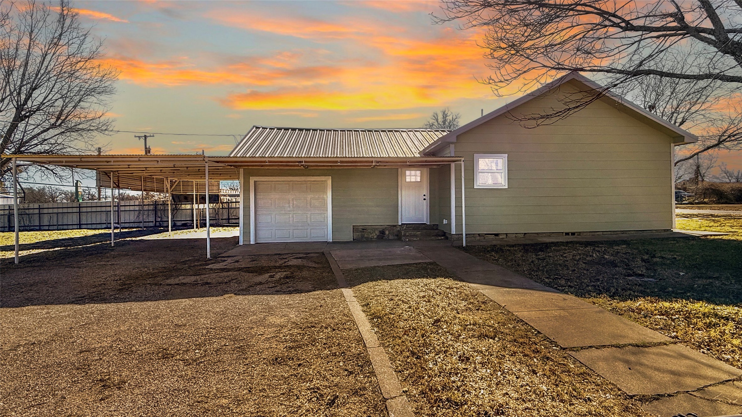415 Colorado Avenue Graham TX 76450