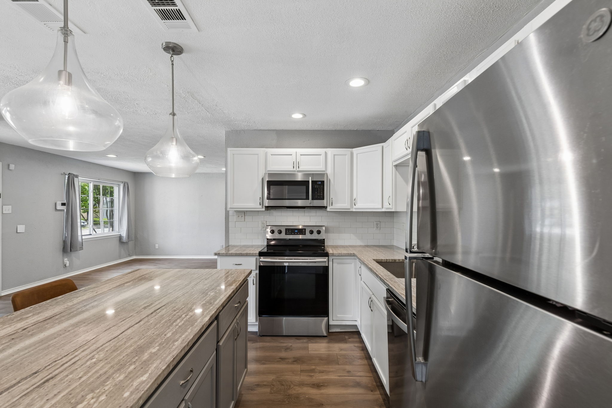 301 N Cottonwood Drive Richardson TX 75080