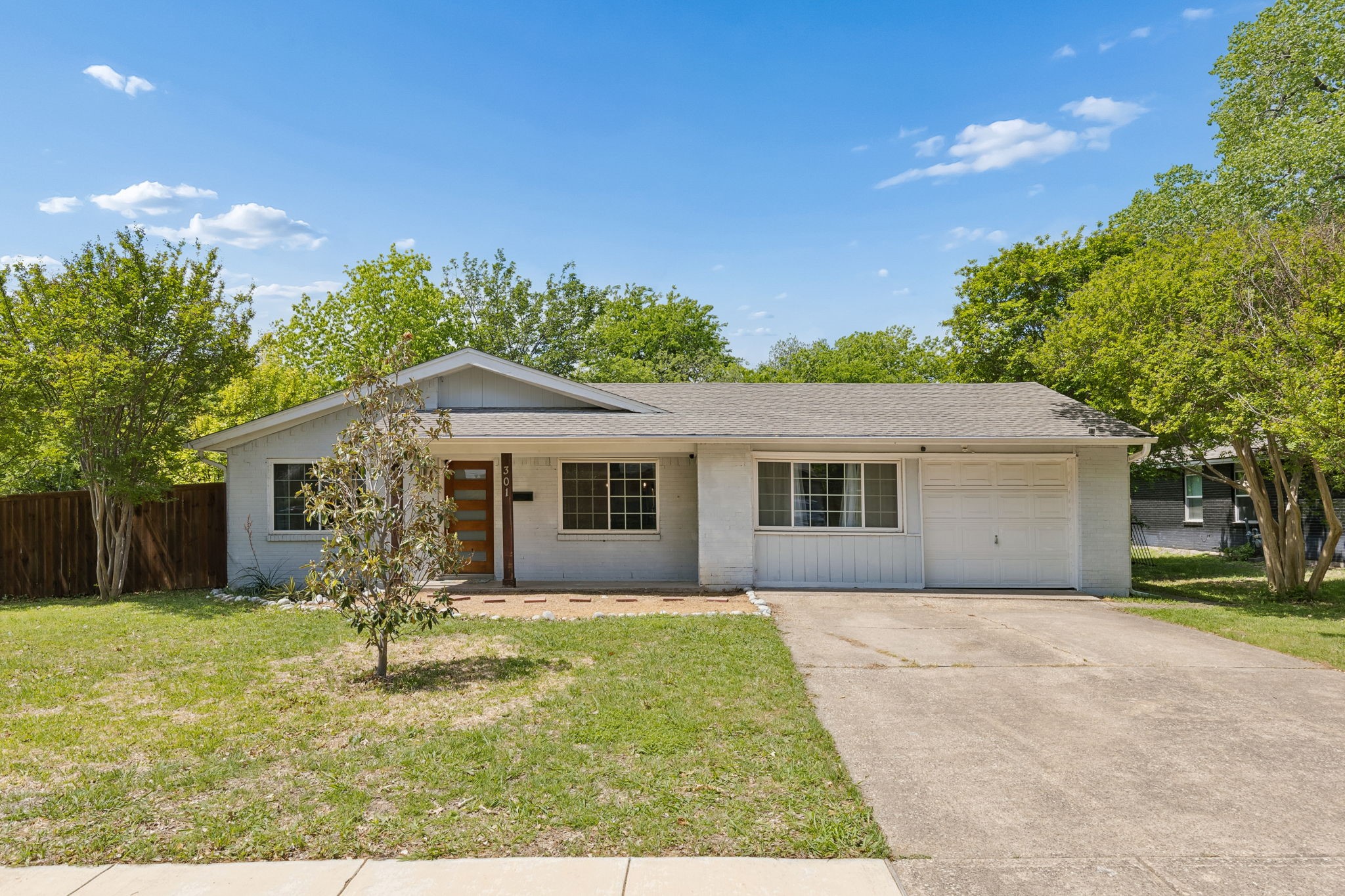 301 N Cottonwood Drive Richardson TX 75080