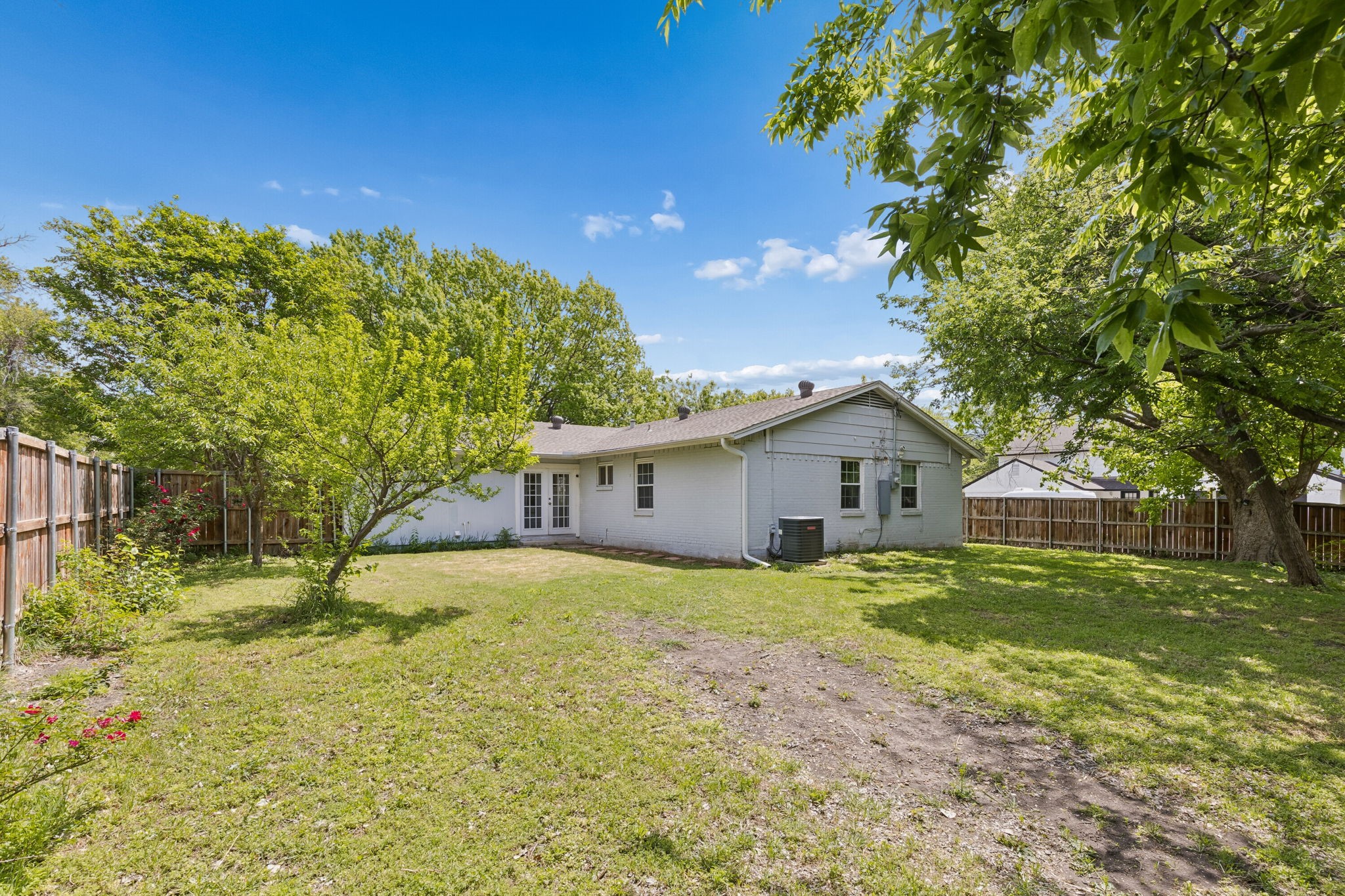 301 N Cottonwood Drive Richardson TX 75080