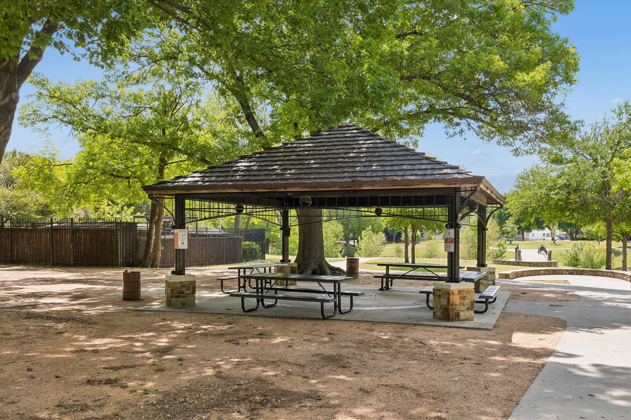 301 N Cottonwood Drive Richardson TX 75080