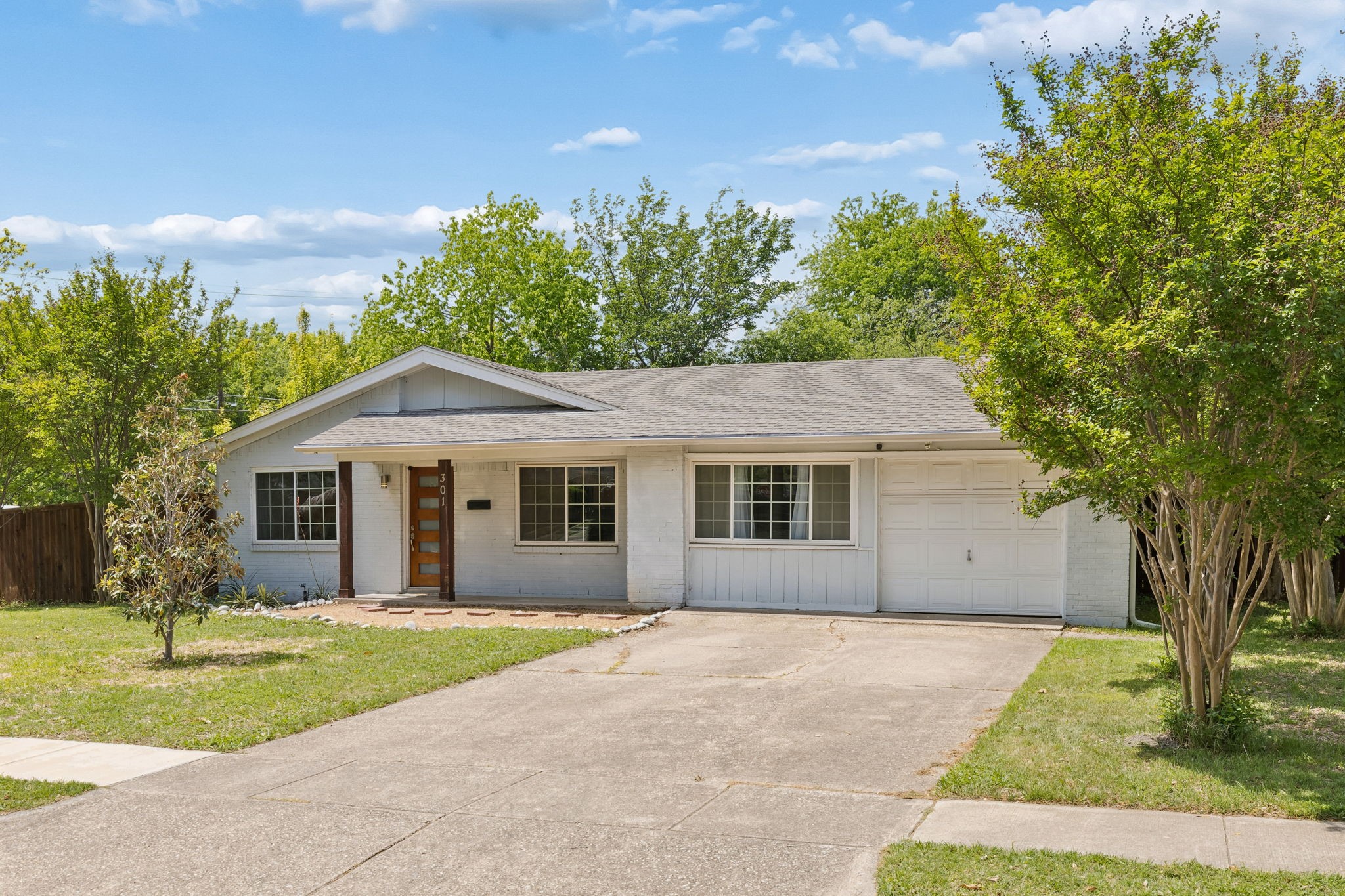 301 N Cottonwood Drive Richardson TX 75080
