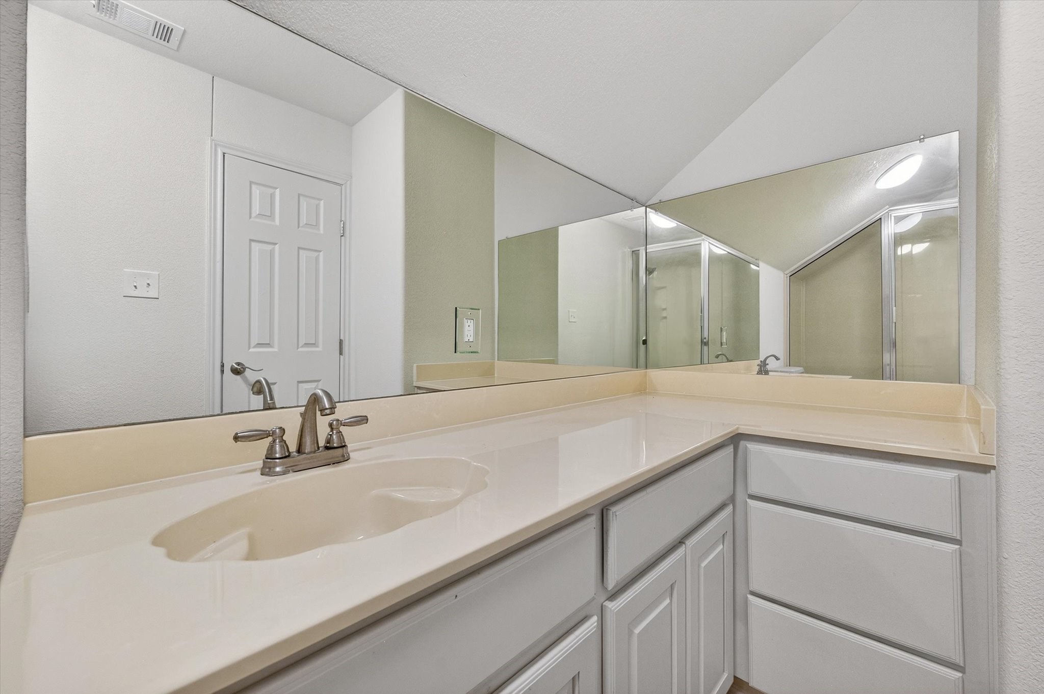 1141 Lake Halbert Road Corsicana TX 75109