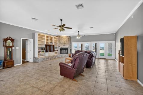 1141 Lake Halbert Road Corsicana TX 75109