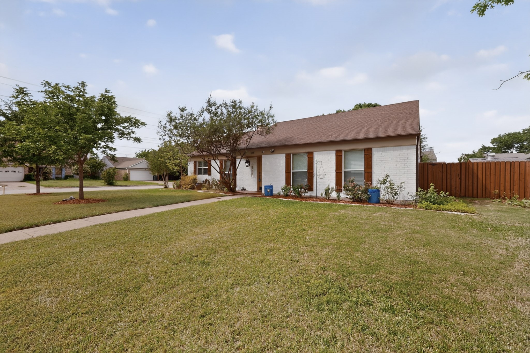 609 Melissa Lane Garland TX 75040
