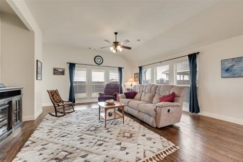 548 Hay Meadow Drive Waxahachie TX 75165