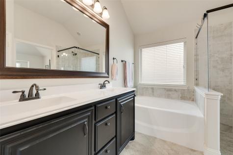 548 Hay Meadow Drive Waxahachie TX 75165