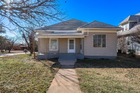 514 E Mcharg Street Stamford TX 79553