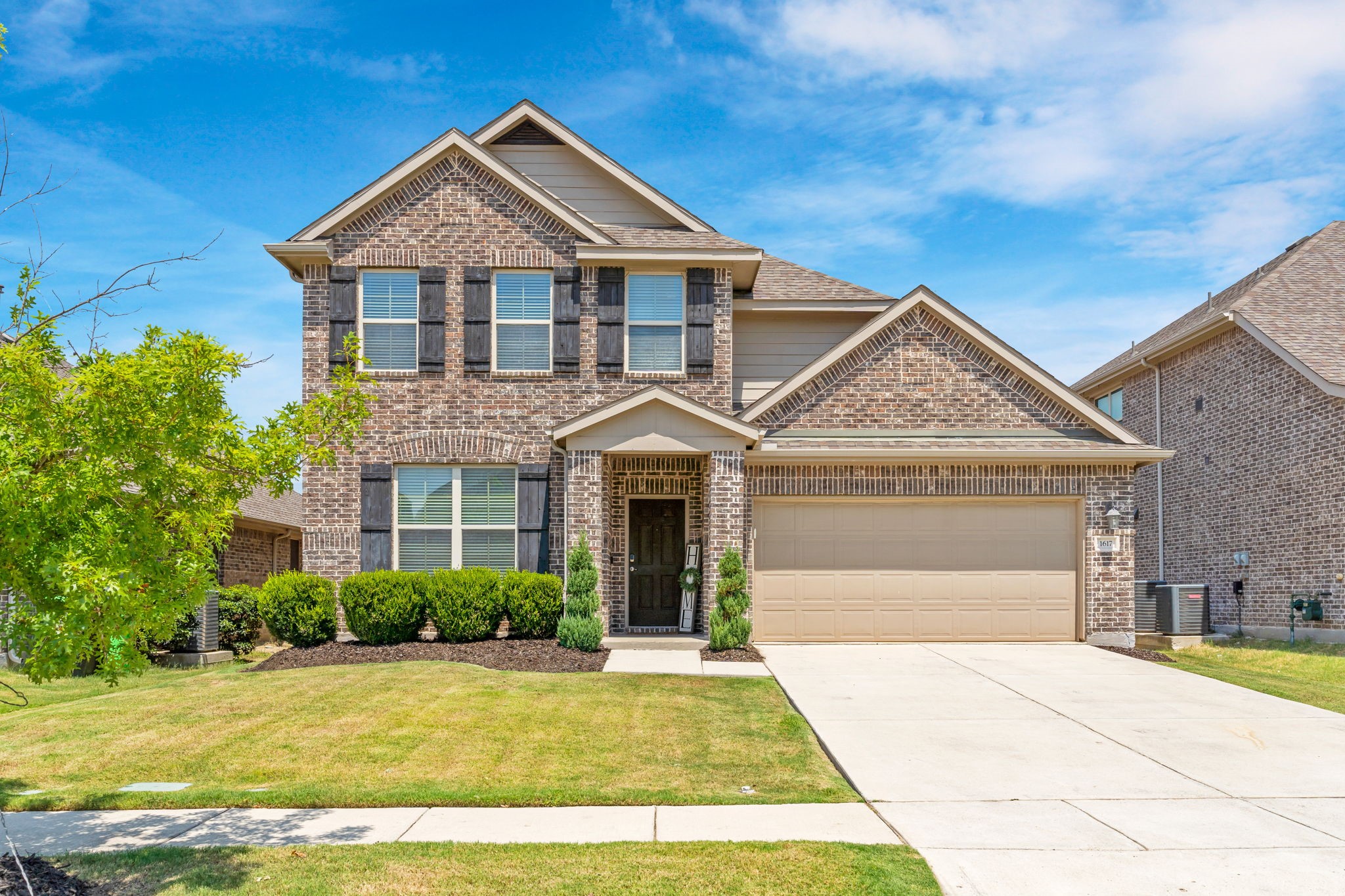1617 Ridge Creek Lane Aubrey TX 76227
