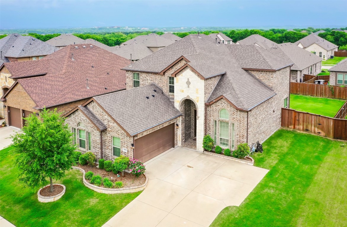 2923 Ladoga Drive Grand Prairie TX 75054