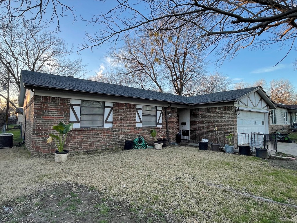 3529 Swan Street Haltom City TX 76117