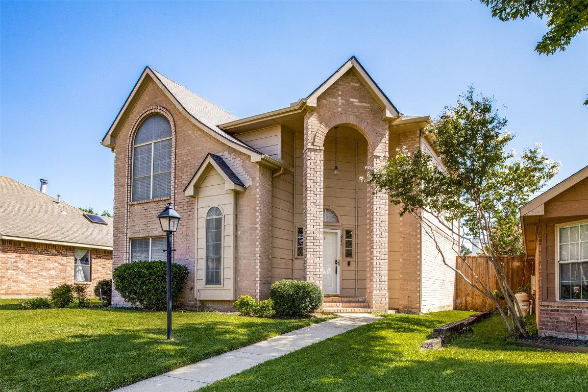 621 Lake Bluff Drive Flower Mound TX 75028
