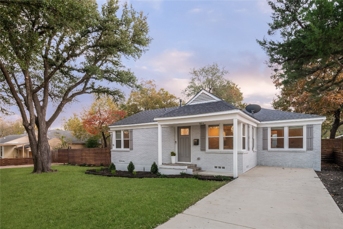 1718 Melbourne Avenue Dallas TX 75224