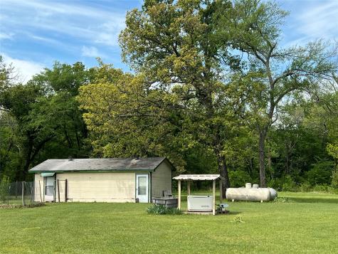 1376 County Road 1123 Cumby TX 75433