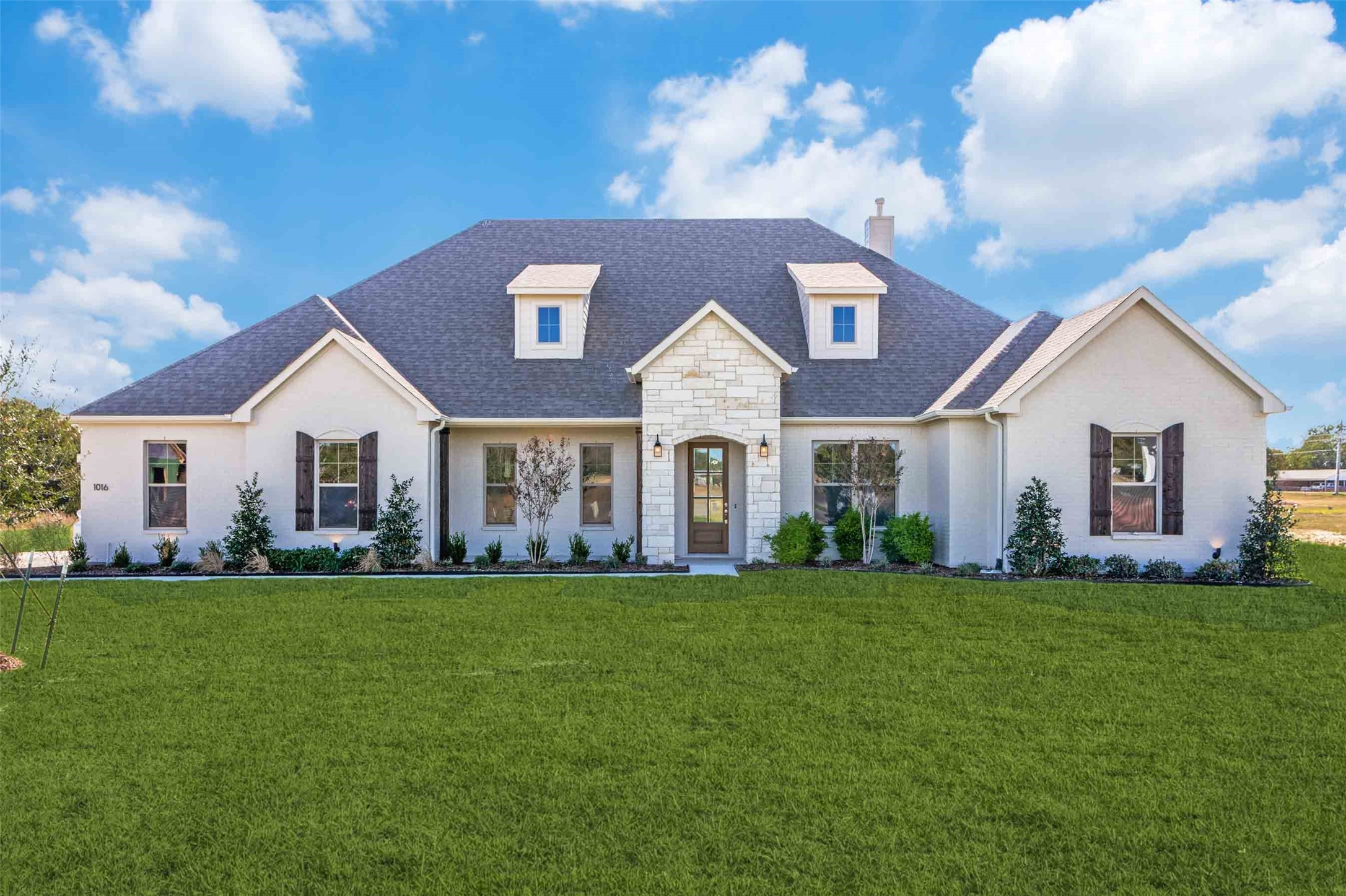 1016 Emery Court Willow Park TX 76087