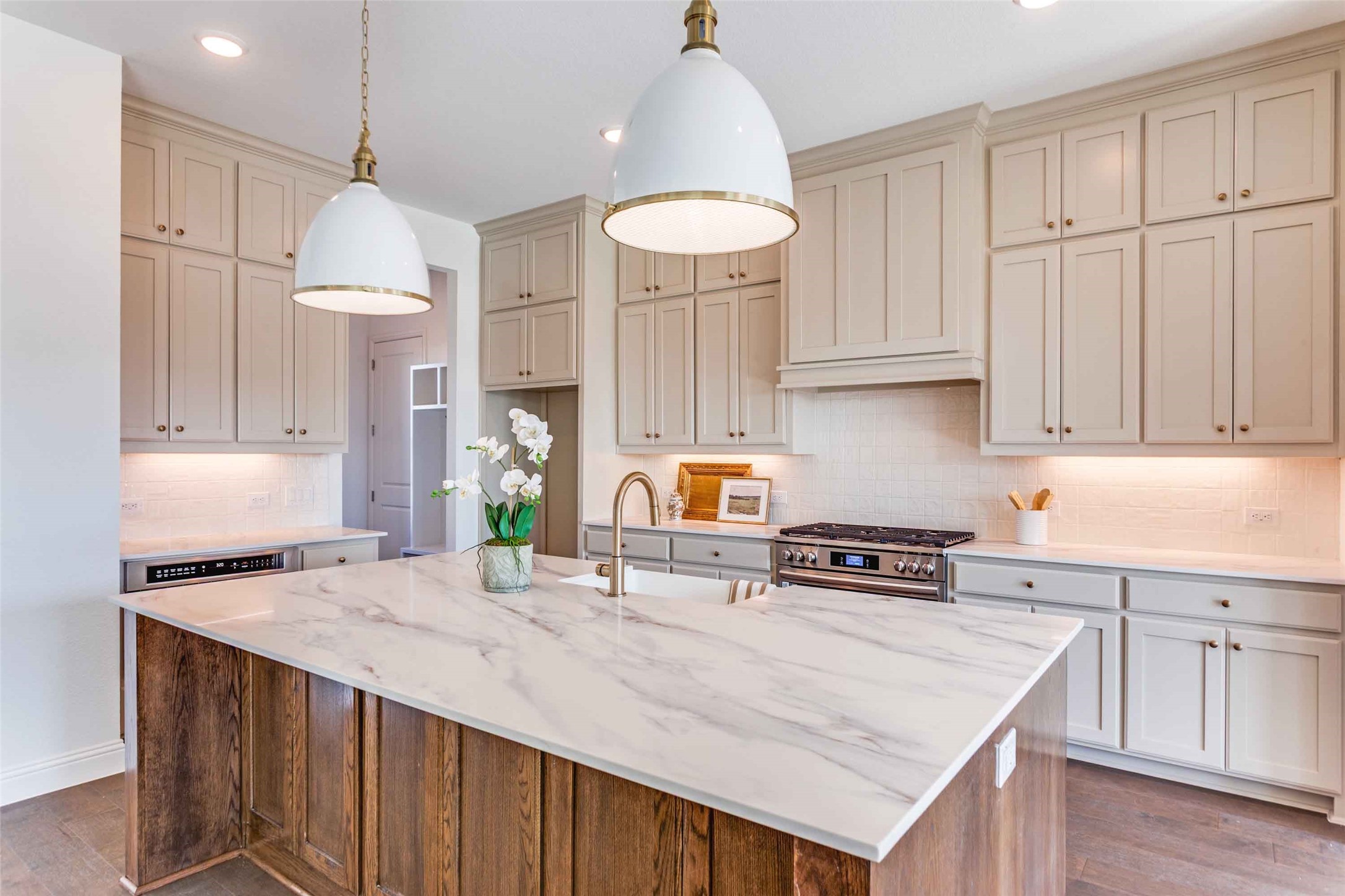 1016 Emery Court Willow Park TX 76087