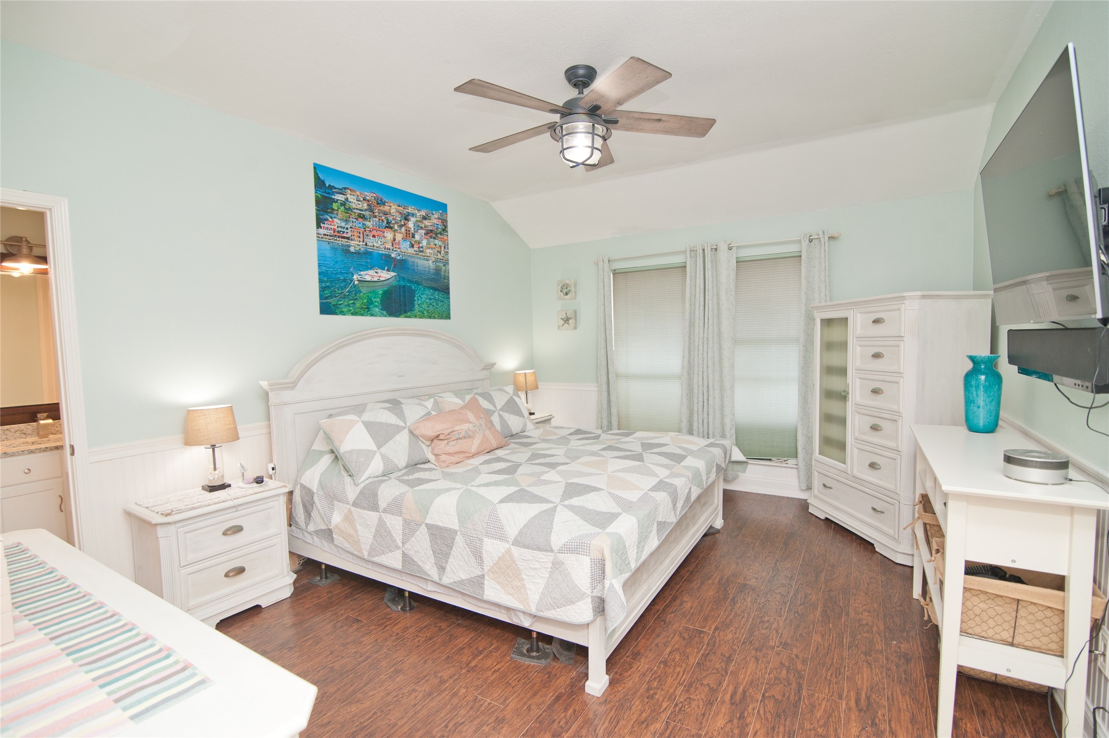 757 Winding Oak Bend Lake Dallas TX 75065