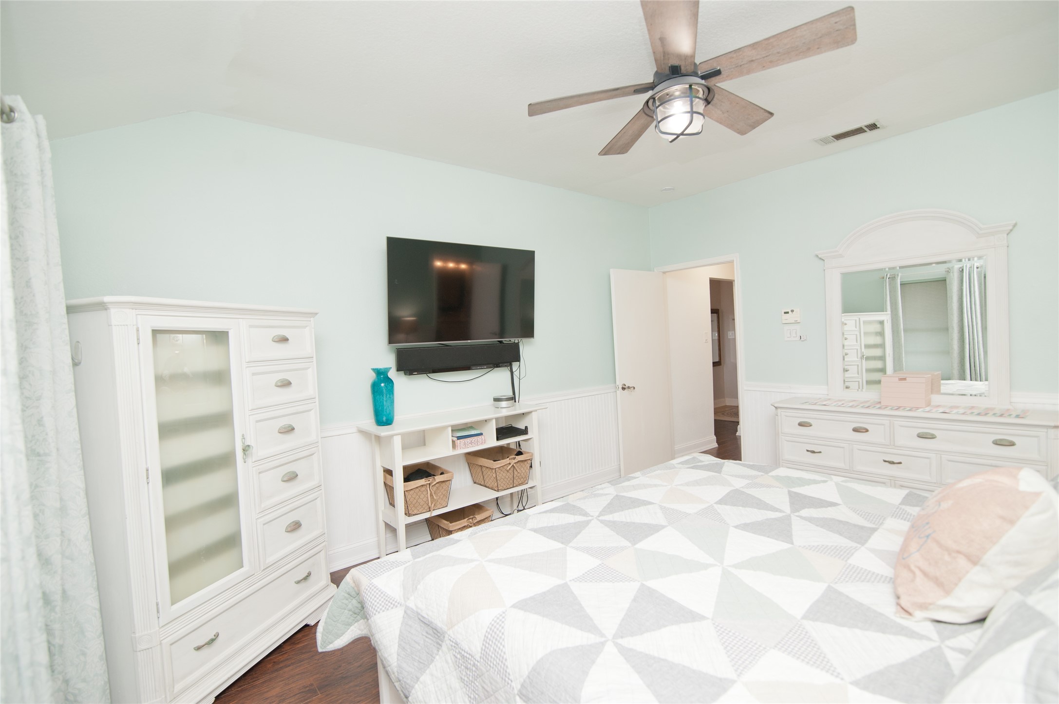 757 Winding Oak Bend Lake Dallas TX 75065