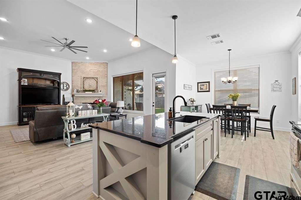 110 Rose Row Lane Winona TX 75792