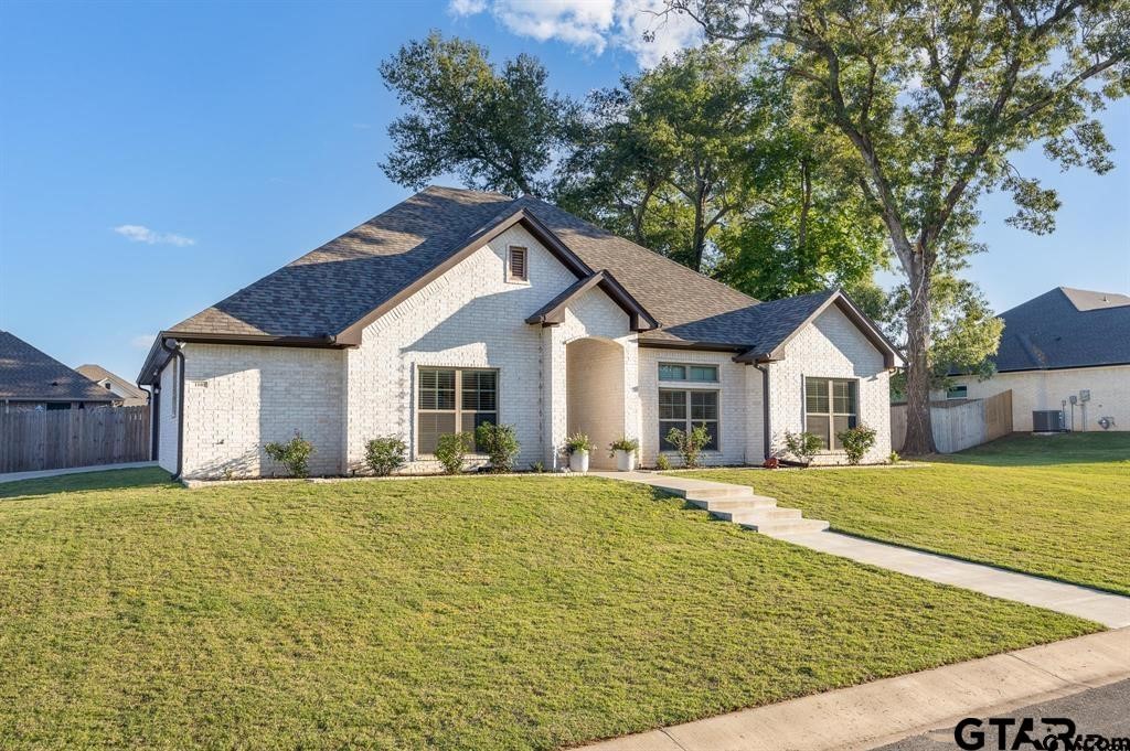 110 Rose Row Lane Winona TX 75792