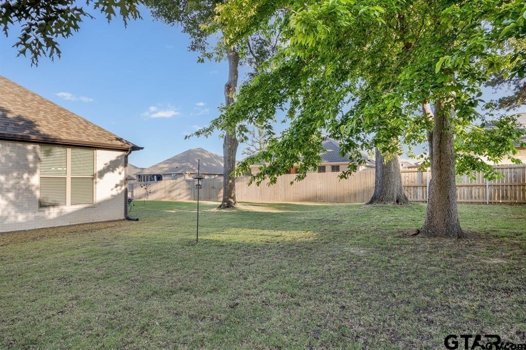 110 Rose Row Lane Winona TX 75792