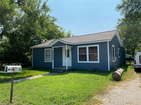 1123 S Wine Street Gainesville TX 76240
