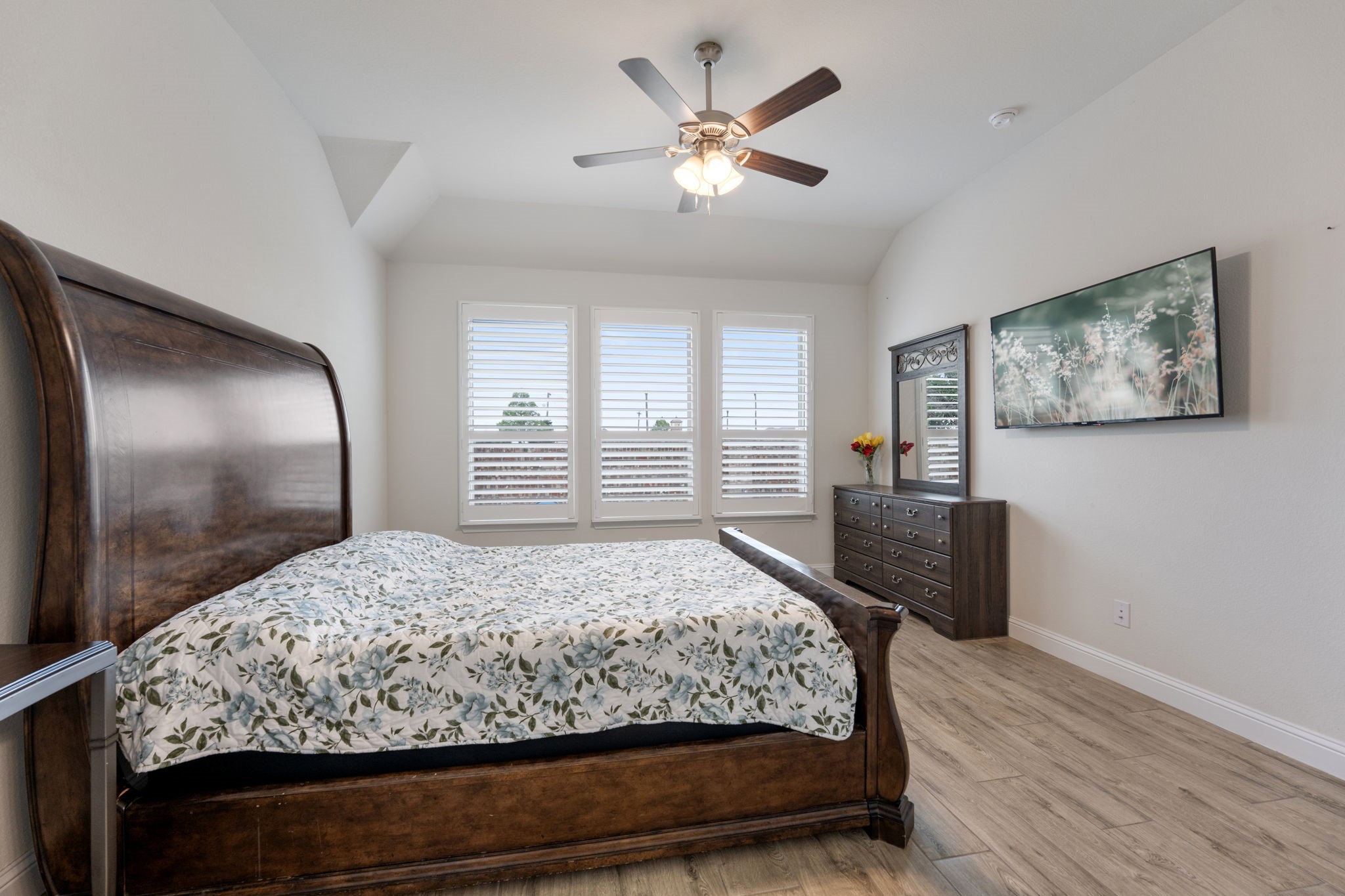 976 E Villas Court Lewisville TX 75067