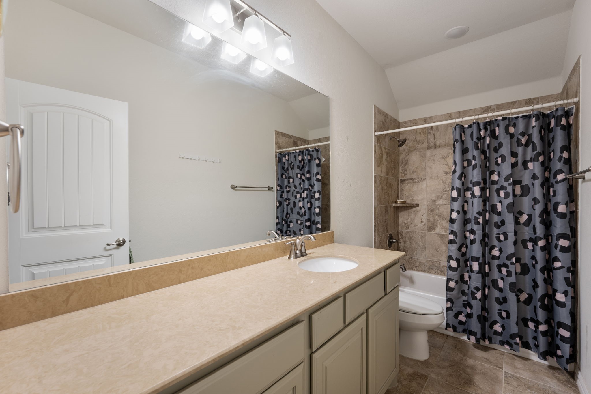 976 E Villas Court Lewisville TX 75067