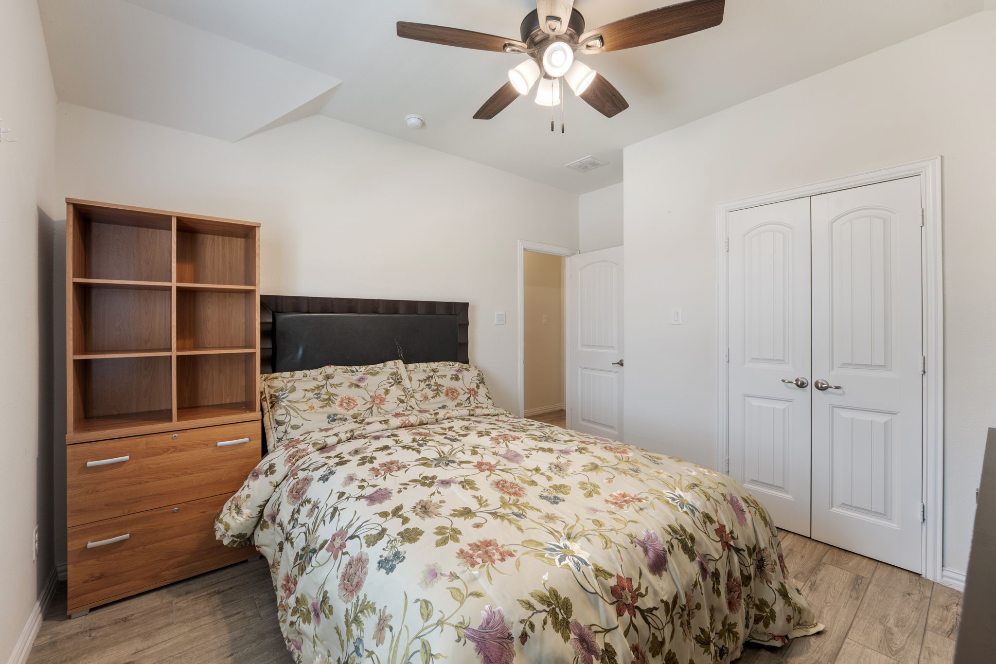 976 E Villas Court Lewisville TX 75067