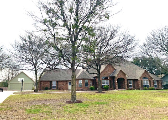 858 Belmont Lane Van Alstyne TX 75495