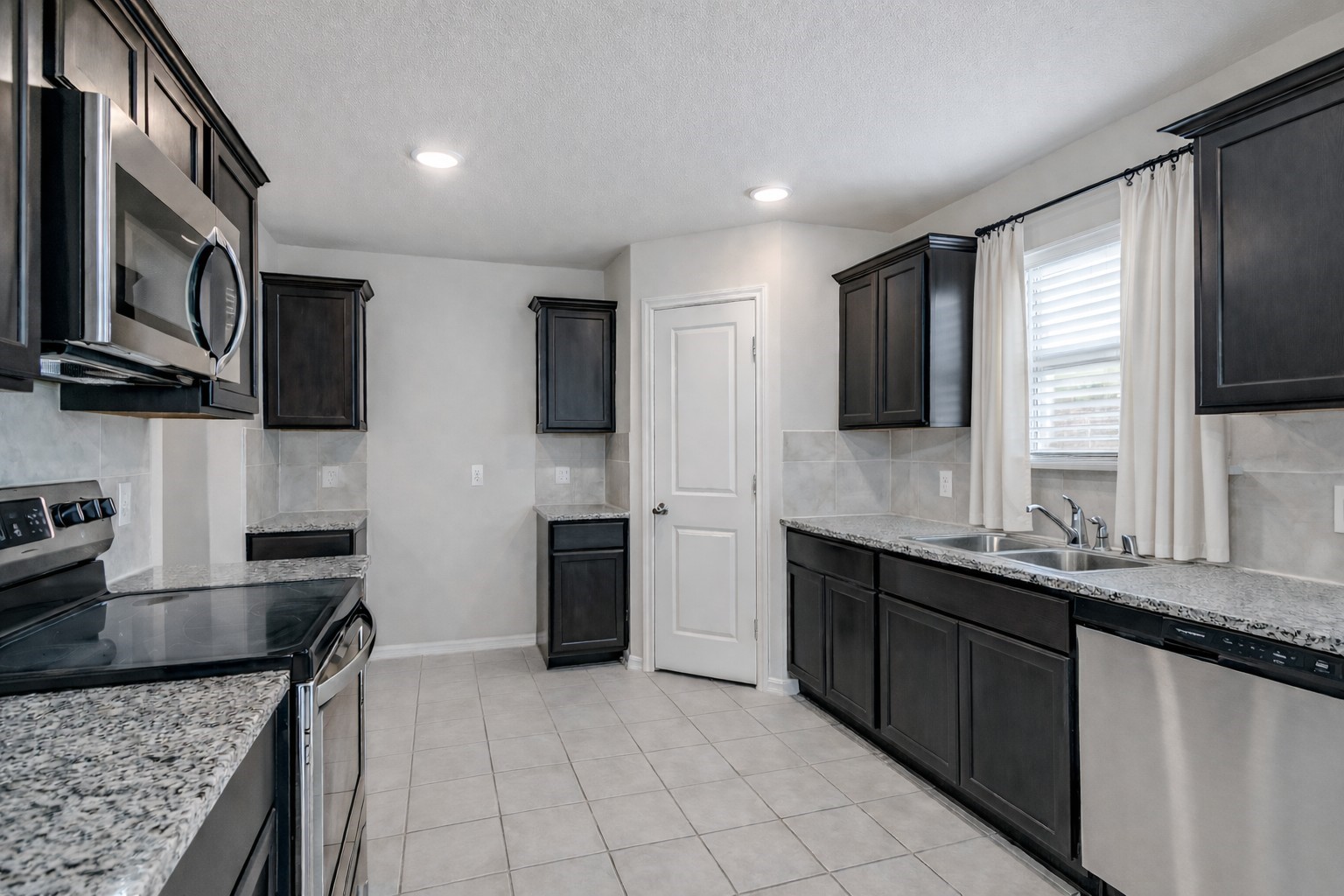 914 Decker Drive Fate TX 75189
