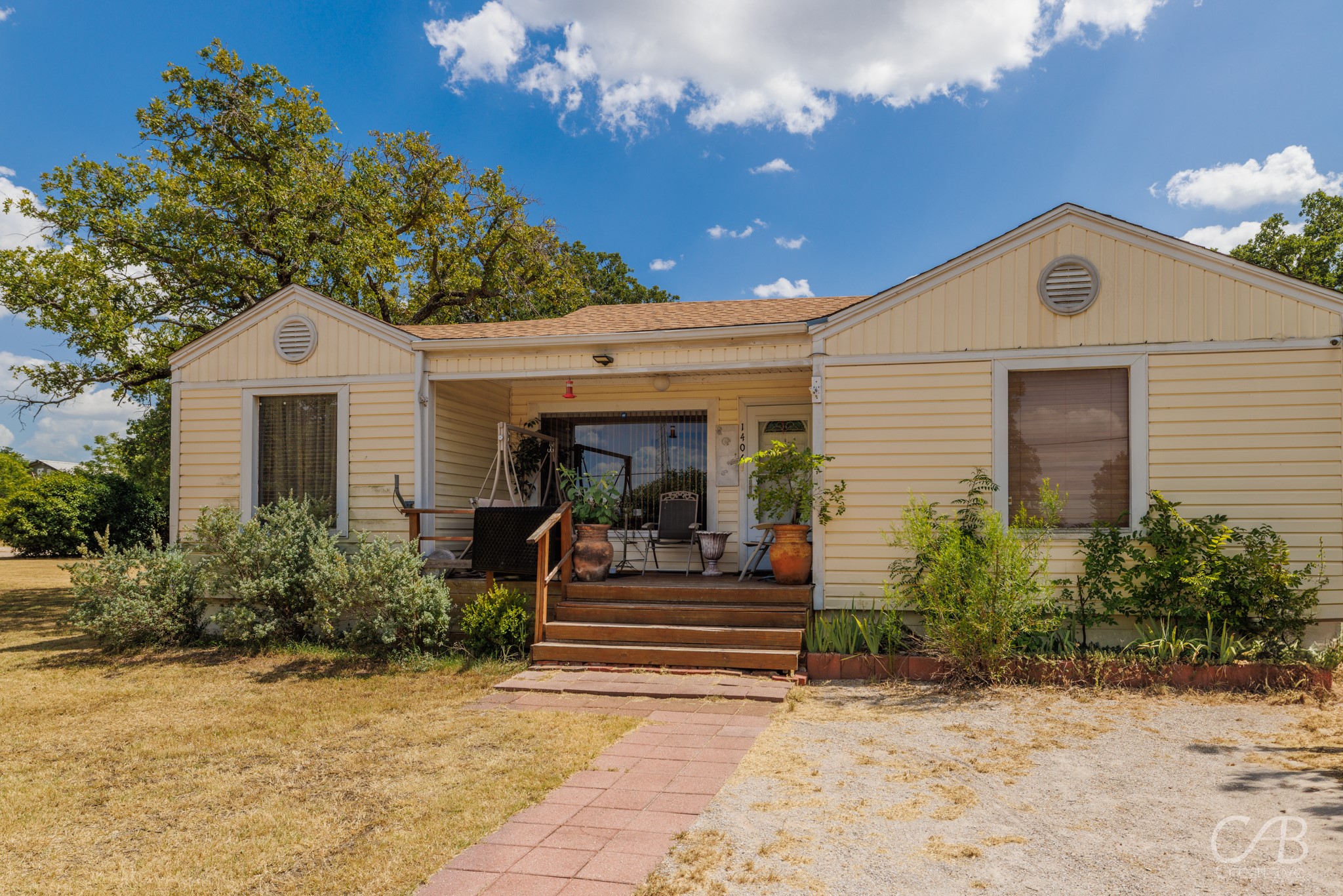 1406 W Commerce Street Eastland TX 76448