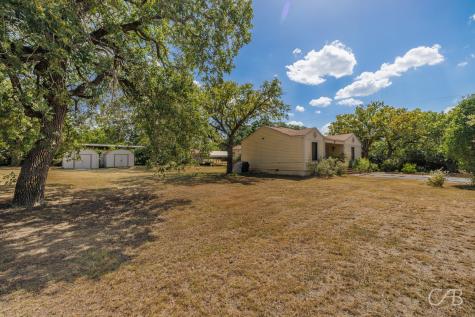 1406 W Commerce Street Eastland TX 76448