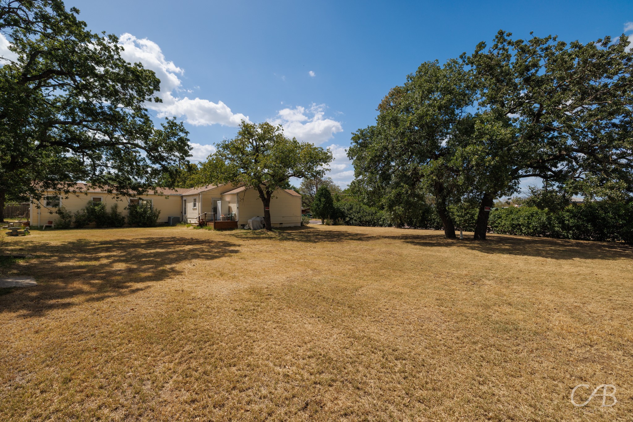 1406 W Commerce Street Eastland TX 76448
