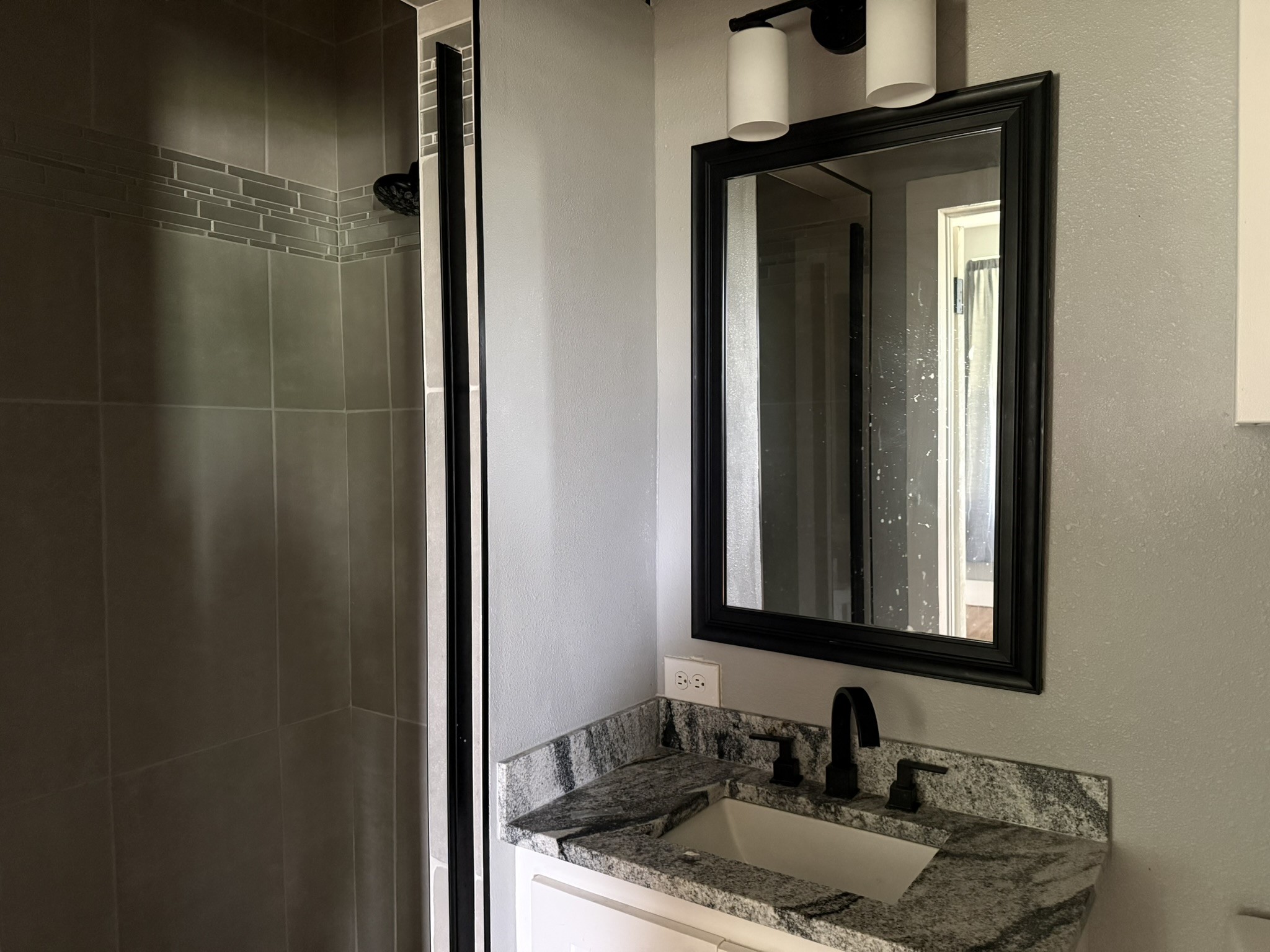 202 4th Street Joshua TX 76058