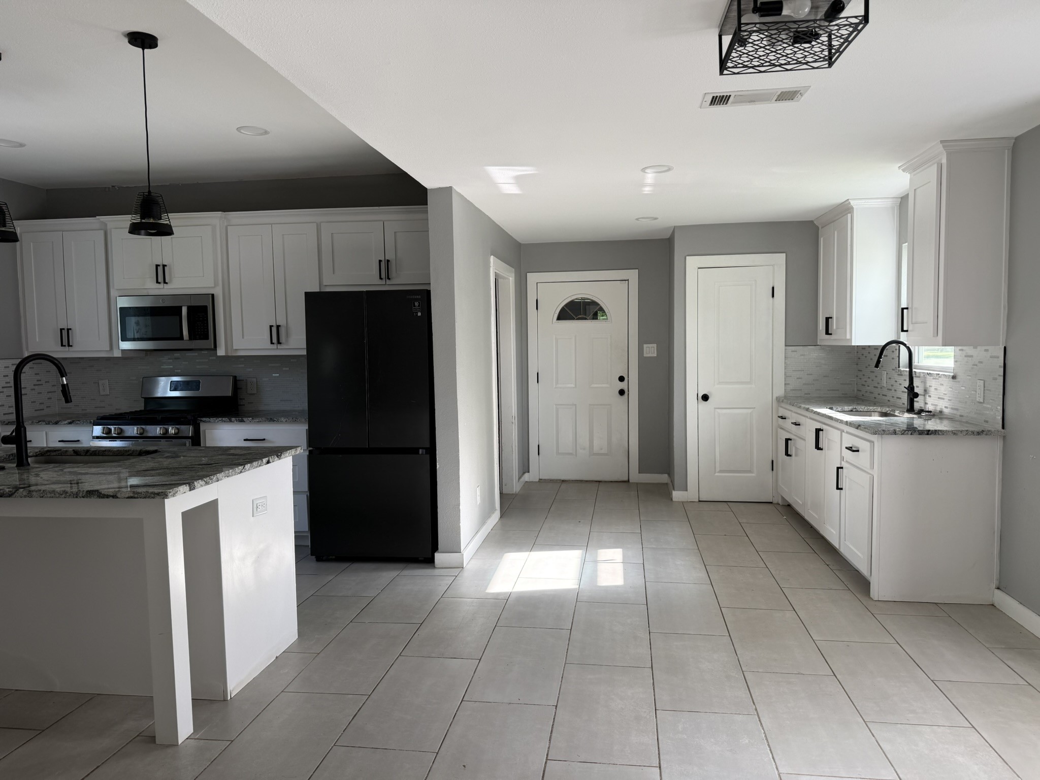 202 4th Street Joshua TX 76058