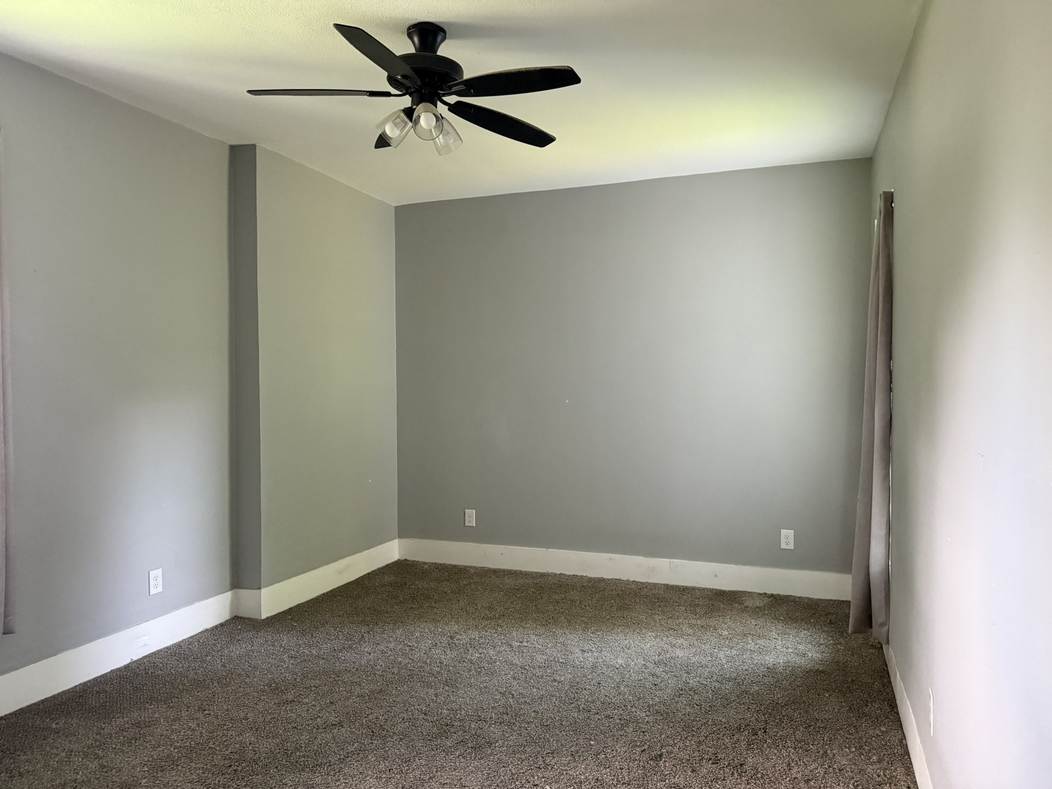 202 4th Street Joshua TX 76058