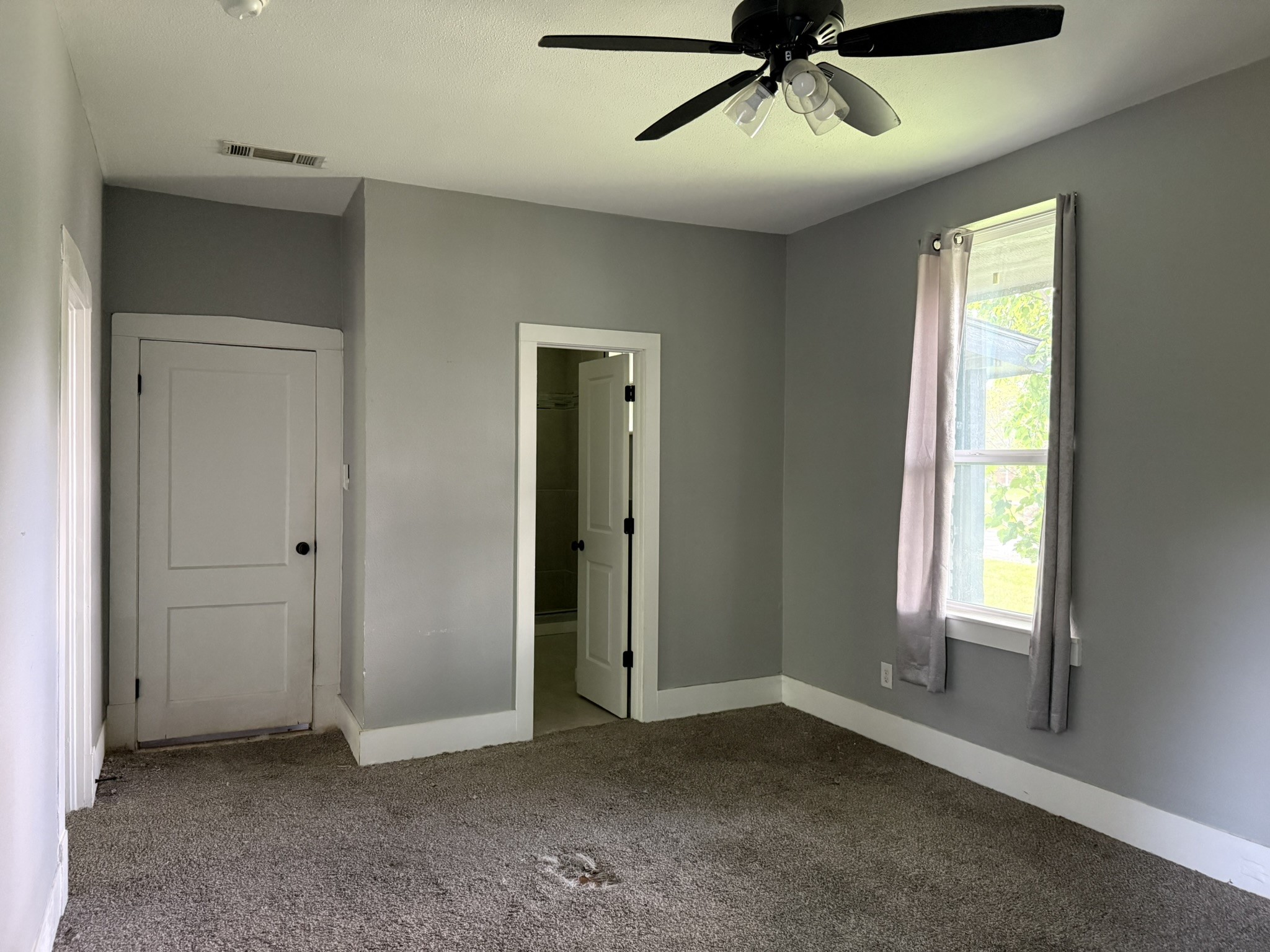 202 4th Street Joshua TX 76058