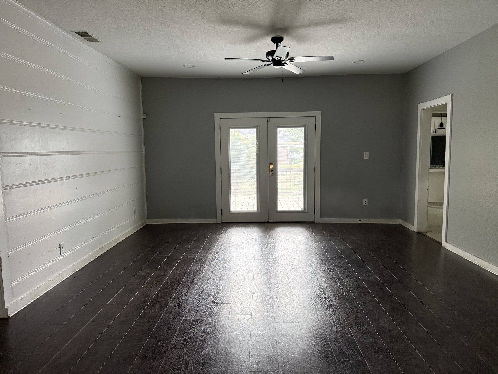 202 4th Street Joshua TX 76058